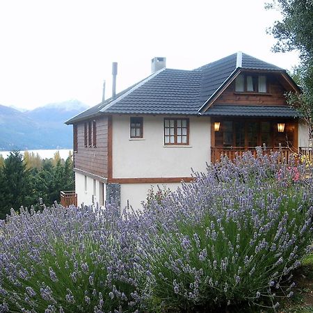Arelauquen Bungalows & Suites San Carlos de Bariloche Eksteriør bilde